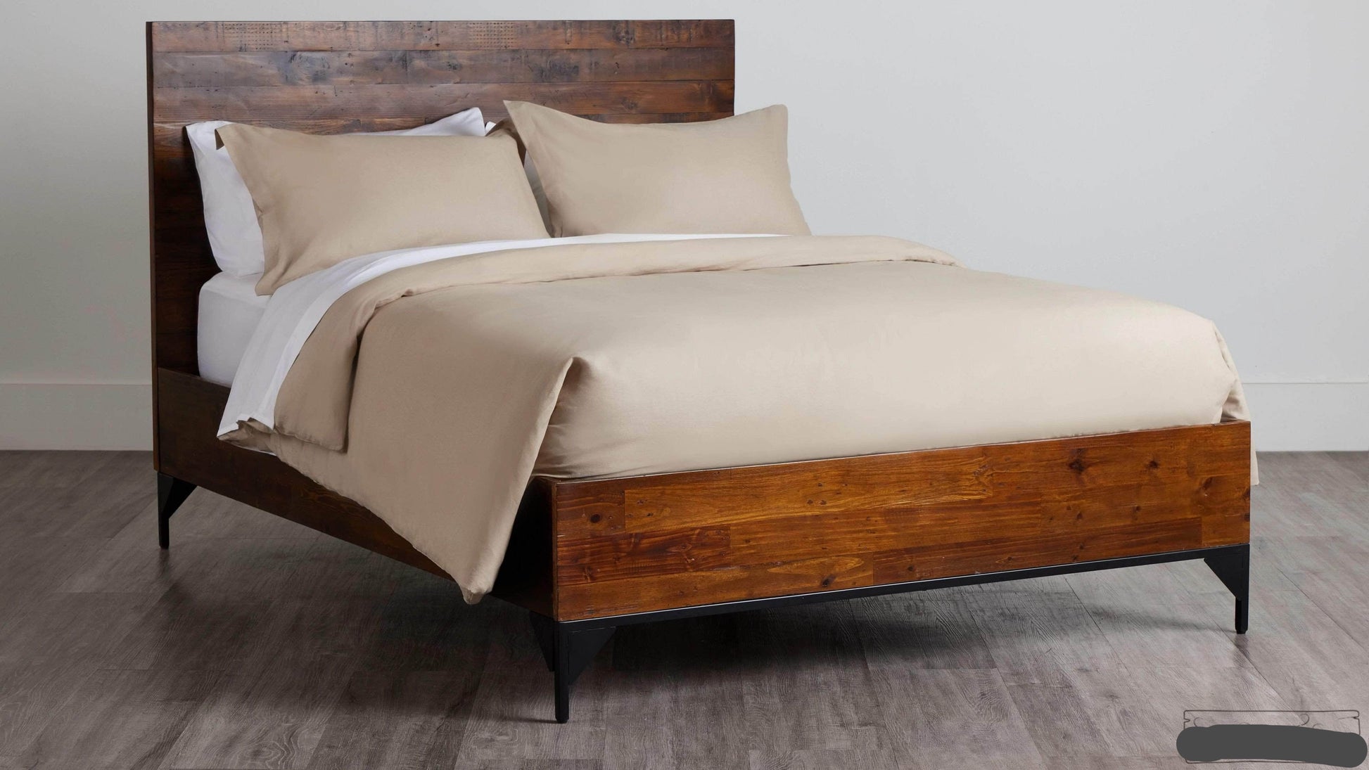 Rustic Classics Bed Blackcomb Reclaimed Wood and Metal Platform Bed in Coffee Bean - Available in 2 Sizes